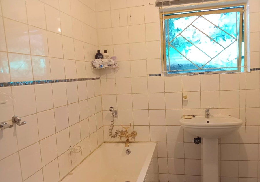 4 Bedroom Property for Sale in Voorbrug Western Cape